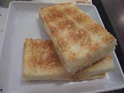 牛油土司,香浓丝滑,唤醒味蕾的早餐新宠 第2张 牛油土司,香浓丝滑,唤醒味蕾的早餐新宠 第2张