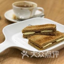 牛油土司,香浓丝滑,唤醒味蕾的早餐新宠 第3张 牛油土司,香浓丝滑,唤醒味蕾的早餐新宠 第3张